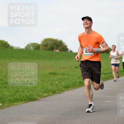 10.05.2026 - 8. Wedeler Halbmarathon Dr. Thomas Lammeyer http://msf.ph/oto/9696421 10.05.2026 11:24:42 Laufen  meine-sportfotos.de