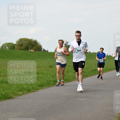 10.05.2026 - 8. Wedeler Halbmarathon Dr. Thomas Lammeyer http://msf.ph/oto/9696428 10.05.2026 11:24:44 Laufen 2162, 960, 471, 2199 meine-sportfotos.de