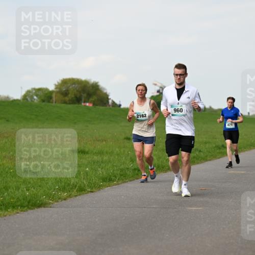 10.05.2026 - 8. Wedeler Halbmarathon Dr. Thomas Lammeyer http://msf.ph/oto/9696430 10.05.2026 11:24:44 Laufen 2162, 960, 471, 2199 meine-sportfotos.de