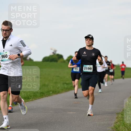 10.05.2026 - 8. Wedeler Halbmarathon Dr. Thomas Lammeyer http://msf.ph/oto/9696436 10.05.2026 11:24:46 Laufen 960, 471, 2199 meine-sportfotos.de