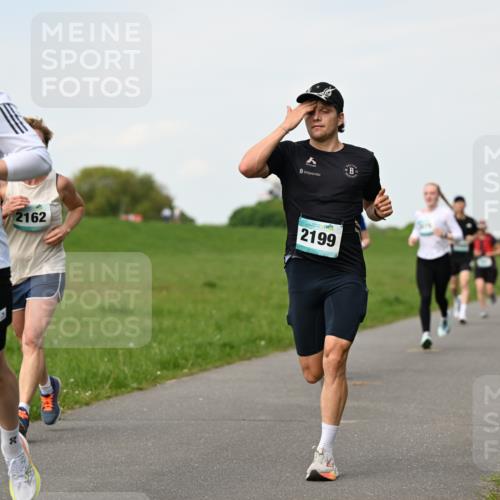 10.05.2026 - 8. Wedeler Halbmarathon Dr. Thomas Lammeyer http://msf.ph/oto/9696439 10.05.2026 11:24:46 Laufen 960, 2162, 2199 meine-sportfotos.de