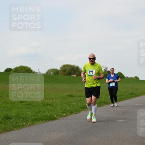 10.05.2026 - 8. Wedeler Halbmarathon Dr. Thomas Lammeyer http://msf.ph/oto/9696549 10.05.2026 11:25:24 Laufen 673 meine-sportfotos.de
