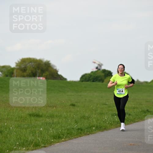 10.05.2026 - 8. Wedeler Halbmarathon Dr. Thomas Lammeyer http://msf.ph/oto/9696580 10.05.2026 11:25:35 Laufen 414, 334 meine-sportfotos.de