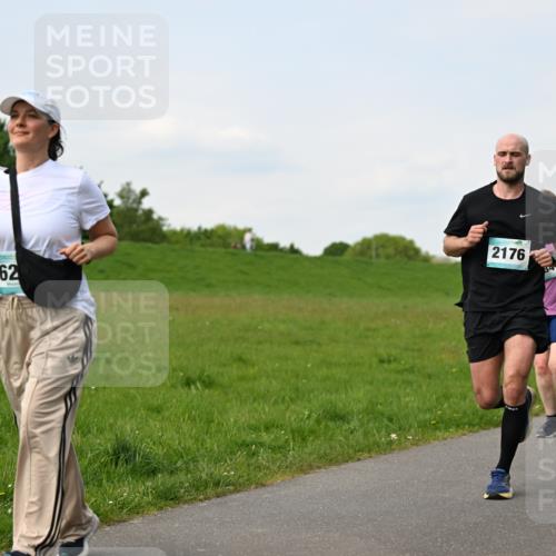 10.05.2026 - 8. Wedeler Halbmarathon Dr. Thomas Lammeyer http://msf.ph/oto/9696639 10.05.2026 11:25:50 Laufen 2176, 440 meine-sportfotos.de