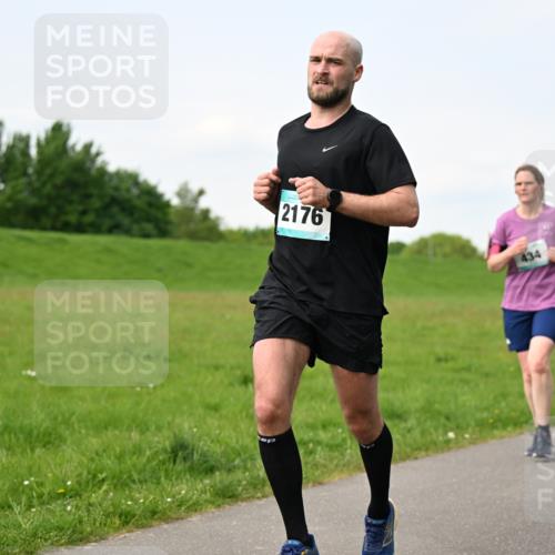 10.05.2026 - 8. Wedeler Halbmarathon Dr. Thomas Lammeyer http://msf.ph/oto/9696642 10.05.2026 11:25:51 Laufen 2176, 440 meine-sportfotos.de