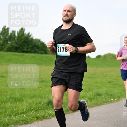 10.05.2026 - 8. Wedeler Halbmarathon Dr. Thomas Lammeyer http://msf.ph/oto/9696645 10.05.2026 11:25:51 Laufen 2176 meine-sportfotos.de