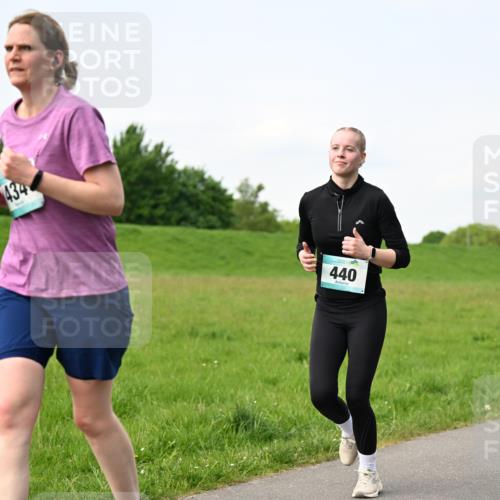 10.05.2026 - 8. Wedeler Halbmarathon Dr. Thomas Lammeyer http://msf.ph/oto/9696648 10.05.2026 11:25:54 Laufen 434, 440 meine-sportfotos.de