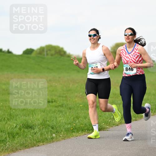 10.05.2026 - 8. Wedeler Halbmarathon Dr. Thomas Lammeyer http://msf.ph/oto/9696707 10.05.2026 11:26:07 Laufen 846 meine-sportfotos.de