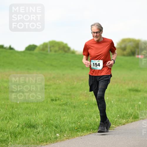 10.05.2026 - 8. Wedeler Halbmarathon Dr. Thomas Lammeyer http://msf.ph/oto/9696739 10.05.2026 11:26:18 Laufen 154 meine-sportfotos.de