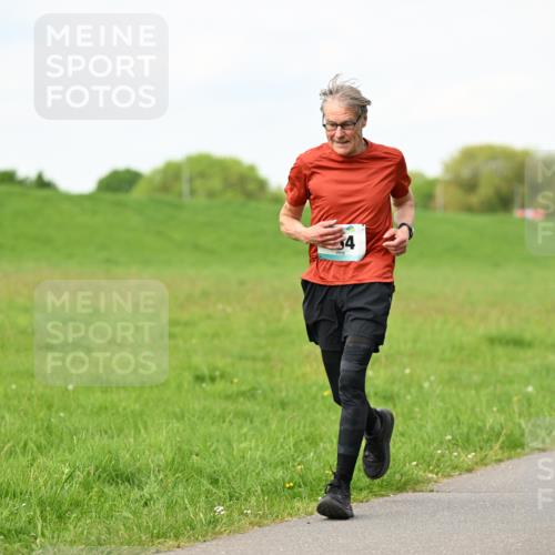 10.05.2026 - 8. Wedeler Halbmarathon Dr. Thomas Lammeyer http://msf.ph/oto/9696740 10.05.2026 11:26:18 Laufen  meine-sportfotos.de