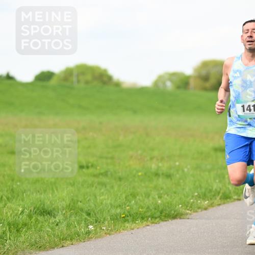 10.05.2026 - 8. Wedeler Halbmarathon Dr. Thomas Lammeyer http://msf.ph/oto/9696753 10.05.2026 11:26:22 Laufen 141 meine-sportfotos.de