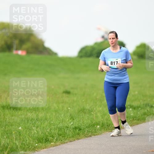 10.05.2026 - 8. Wedeler Halbmarathon Dr. Thomas Lammeyer http://msf.ph/oto/9696778 10.05.2026 11:26:31 Laufen 817 meine-sportfotos.de