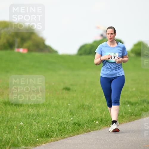 10.05.2026 - 8. Wedeler Halbmarathon Dr. Thomas Lammeyer http://msf.ph/oto/9696779 10.05.2026 11:26:31 Laufen  meine-sportfotos.de
