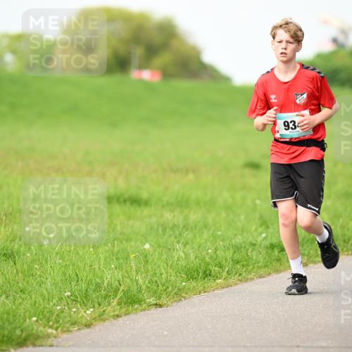 10.05.2026 - 8. Wedeler Halbmarathon Dr. Thomas Lammeyer http://msf.ph/oto/9696785 10.05.2026 11:26:37 Laufen  meine-sportfotos.de