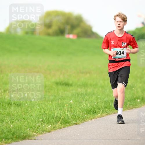 10.05.2026 - 8. Wedeler Halbmarathon Dr. Thomas Lammeyer http://msf.ph/oto/9696787 10.05.2026 11:26:38 Laufen 934 meine-sportfotos.de