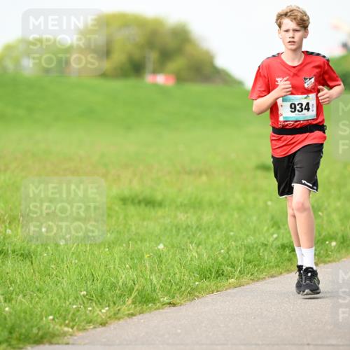 10.05.2026 - 8. Wedeler Halbmarathon Dr. Thomas Lammeyer http://msf.ph/oto/9696788 10.05.2026 11:26:38 Laufen 934 meine-sportfotos.de
