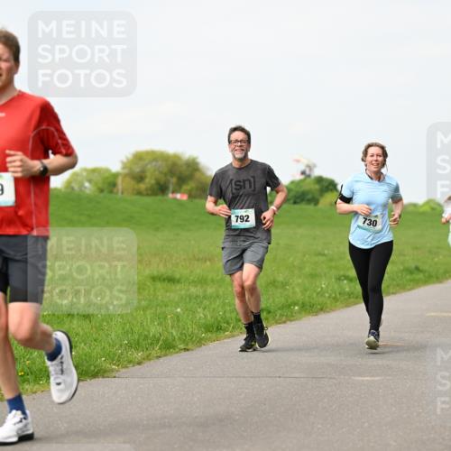 10.05.2026 - 8. Wedeler Halbmarathon Dr. Thomas Lammeyer http://msf.ph/oto/9696820 10.05.2026 11:26:48 Laufen 179, 792, 730 meine-sportfotos.de