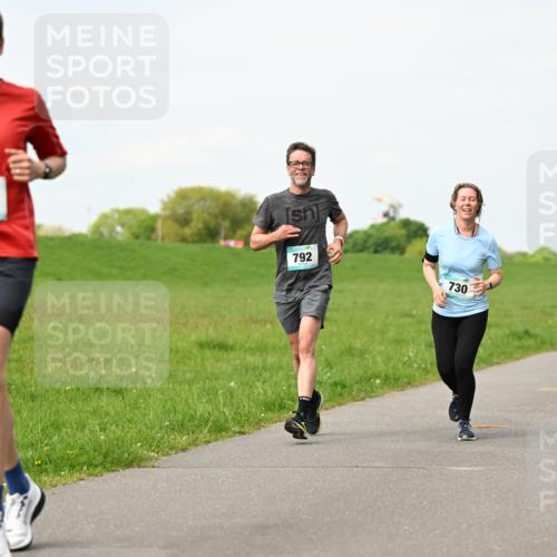 10.05.2026 - 8. Wedeler Halbmarathon Dr. Thomas Lammeyer http://msf.ph/oto/9696821 10.05.2026 11:26:48 Laufen 179, 70141, 792, 730 meine-sportfotos.de
