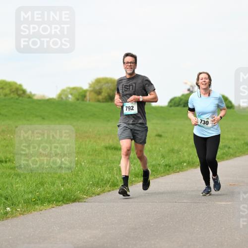 10.05.2026 - 8. Wedeler Halbmarathon Dr. Thomas Lammeyer http://msf.ph/oto/9696824 10.05.2026 11:26:49 Laufen 792, 730 meine-sportfotos.de