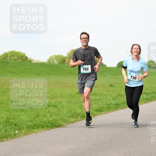 10.05.2026 - 8. Wedeler Halbmarathon Dr. Thomas Lammeyer http://msf.ph/oto/9696826 10.05.2026 11:26:49 Laufen 792, 730 meine-sportfotos.de