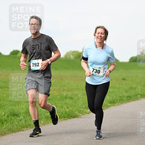 10.05.2026 - 8. Wedeler Halbmarathon Dr. Thomas Lammeyer http://msf.ph/oto/9696833 10.05.2026 11:26:50 Laufen 792, 730 meine-sportfotos.de