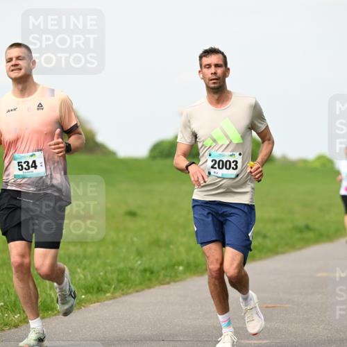 10.05.2026 - 8. Wedeler Halbmarathon Dr. Thomas Lammeyer http://msf.ph/oto/9696856 10.05.2026 11:26:58 Laufen 7001, 534, 2003 meine-sportfotos.de