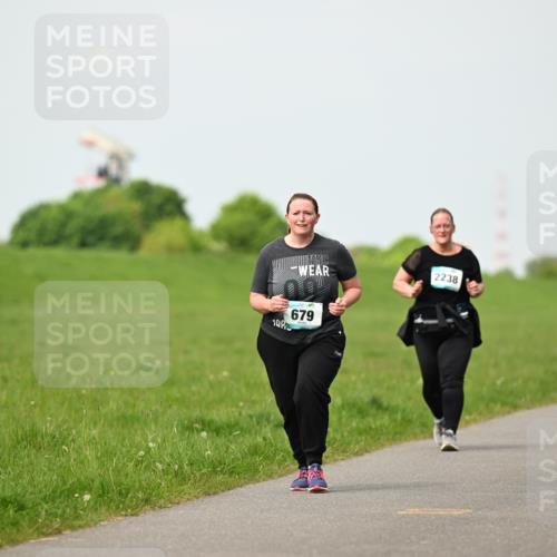 10.05.2026 - 8. Wedeler Halbmarathon Dr. Thomas Lammeyer http://msf.ph/oto/9696903 10.05.2026 11:27:08 Laufen 109, 679, 2238 meine-sportfotos.de