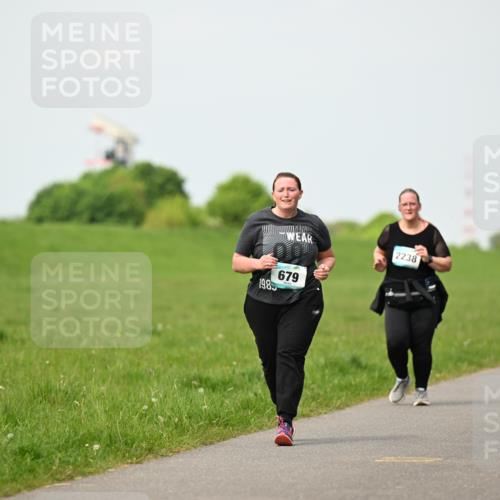 10.05.2026 - 8. Wedeler Halbmarathon Dr. Thomas Lammeyer http://msf.ph/oto/9696904 10.05.2026 11:27:08 Laufen 2238, 679, 1985 meine-sportfotos.de
