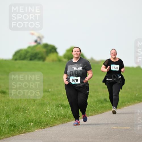 10.05.2026 - 8. Wedeler Halbmarathon Dr. Thomas Lammeyer http://msf.ph/oto/9696908 10.05.2026 11:27:09 Laufen 2238, 679 meine-sportfotos.de