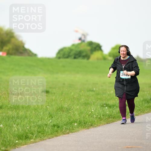 10.05.2026 - 8. Wedeler Halbmarathon Dr. Thomas Lammeyer http://msf.ph/oto/9696966 10.05.2026 11:27:25 Laufen 2022, 2059 meine-sportfotos.de