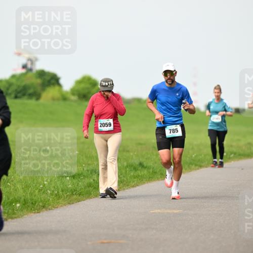 10.05.2026 - 8. Wedeler Halbmarathon Dr. Thomas Lammeyer http://msf.ph/oto/9696979 10.05.2026 11:27:29 Laufen 2059, 2141, 785 meine-sportfotos.de