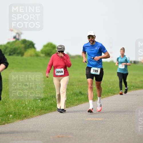 10.05.2026 - 8. Wedeler Halbmarathon Dr. Thomas Lammeyer http://msf.ph/oto/9696980 10.05.2026 11:27:29 Laufen 2022, 2059, 785, 2141 meine-sportfotos.de