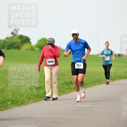 10.05.2026 - 8. Wedeler Halbmarathon Dr. Thomas Lammeyer http://msf.ph/oto/9696982 10.05.2026 11:27:30 Laufen 022, 2059, 785 meine-sportfotos.de