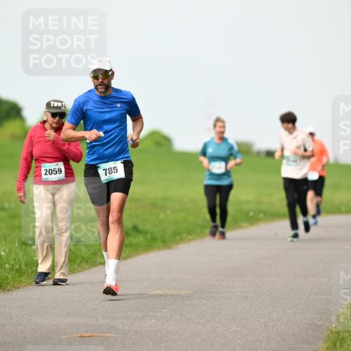 10.05.2026 - 8. Wedeler Halbmarathon Dr. Thomas Lammeyer http://msf.ph/oto/9696985 10.05.2026 11:27:31 Laufen 2059, 785 meine-sportfotos.de