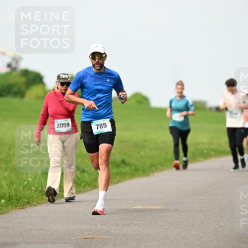 10.05.2026 - 8. Wedeler Halbmarathon Dr. Thomas Lammeyer http://msf.ph/oto/9696986 10.05.2026 11:27:31 Laufen 2059, 785 meine-sportfotos.de