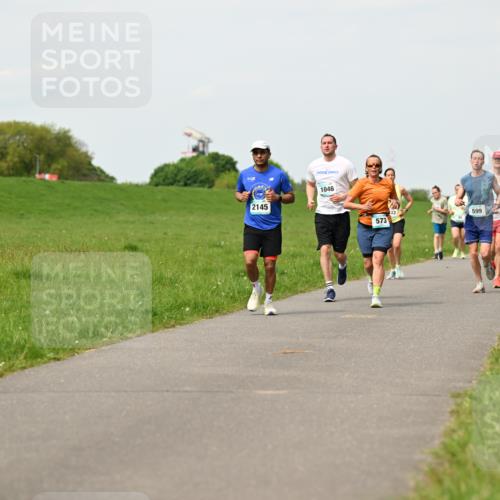 10.05.2026 - 8. Wedeler Halbmarathon Dr. Thomas Lammeyer http://msf.ph/oto/9697066 10.05.2026 11:27:55 Laufen 2145, 1046, 573, 599 meine-sportfotos.de