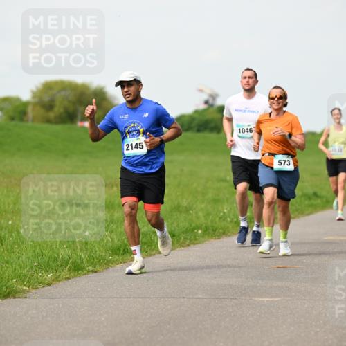 10.05.2026 - 8. Wedeler Halbmarathon Dr. Thomas Lammeyer http://msf.ph/oto/9697083 10.05.2026 11:27:57 Laufen 1046, 573, 599 meine-sportfotos.de