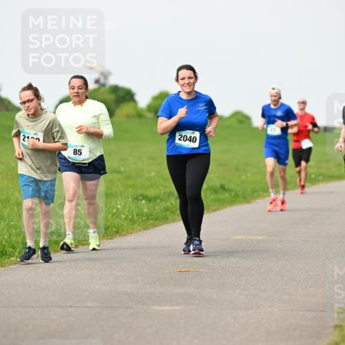 10.05.2026 - 8. Wedeler Halbmarathon Dr. Thomas Lammeyer http://msf.ph/oto/9697135 10.05.2026 11:28:08 Laufen 2100, 2040, 814 meine-sportfotos.de