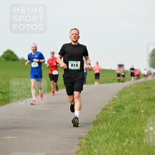 10.05.2026 - 8. Wedeler Halbmarathon Dr. Thomas Lammeyer http://msf.ph/oto/9697139 10.05.2026 11:28:10 Laufen 2040, 814 meine-sportfotos.de