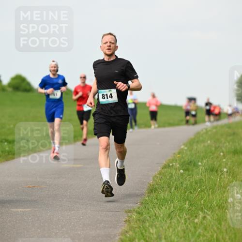 10.05.2026 - 8. Wedeler Halbmarathon Dr. Thomas Lammeyer http://msf.ph/oto/9697141 10.05.2026 11:28:10 Laufen 2040, 814 meine-sportfotos.de