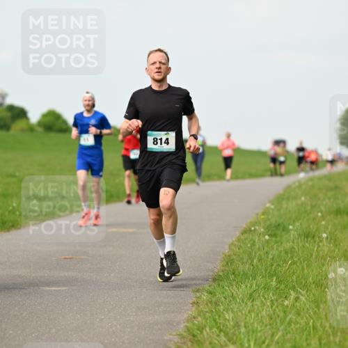 10.05.2026 - 8. Wedeler Halbmarathon Dr. Thomas Lammeyer http://msf.ph/oto/9697143 10.05.2026 11:28:10 Laufen 814, 2040 meine-sportfotos.de