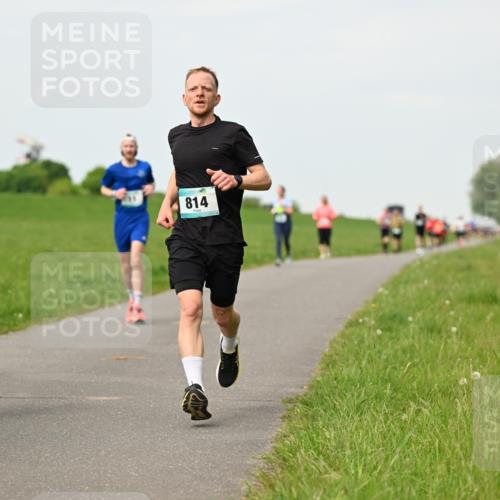 10.05.2026 - 8. Wedeler Halbmarathon Dr. Thomas Lammeyer http://msf.ph/oto/9697146 10.05.2026 11:28:10 Laufen 2040, 814 meine-sportfotos.de