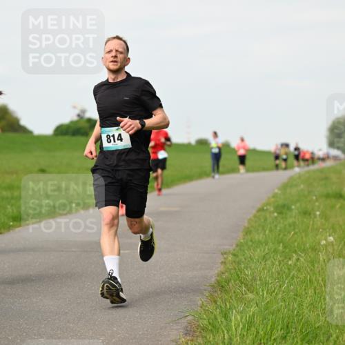 10.05.2026 - 8. Wedeler Halbmarathon Dr. Thomas Lammeyer http://msf.ph/oto/9697152 10.05.2026 11:28:11 Laufen 814, 2040 meine-sportfotos.de