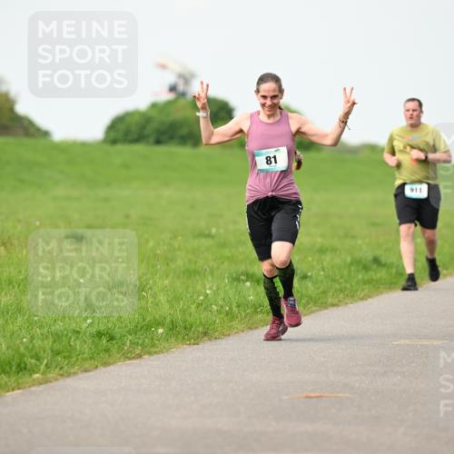 10.05.2026 - 8. Wedeler Halbmarathon Dr. Thomas Lammeyer http://msf.ph/oto/9697258 10.05.2026 11:28:32 Laufen 911 meine-sportfotos.de