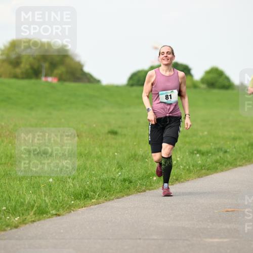 10.05.2026 - 8. Wedeler Halbmarathon Dr. Thomas Lammeyer http://msf.ph/oto/9697265 10.05.2026 11:28:33 Laufen 911 meine-sportfotos.de