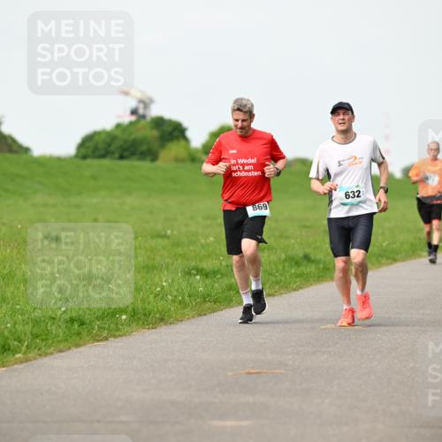 10.05.2026 - 8. Wedeler Halbmarathon Dr. Thomas Lammeyer http://msf.ph/oto/9697321 10.05.2026 11:28:43 Laufen 869, 632 meine-sportfotos.de