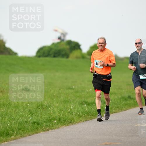 10.05.2026 - 8. Wedeler Halbmarathon Dr. Thomas Lammeyer http://msf.ph/oto/9697347 10.05.2026 11:28:49 Laufen 425 meine-sportfotos.de