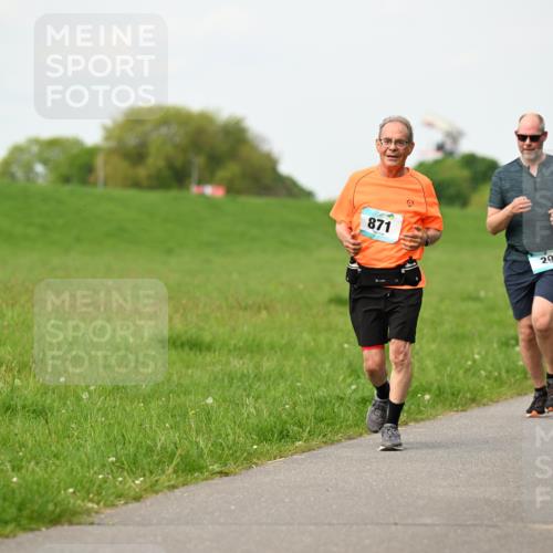 10.05.2026 - 8. Wedeler Halbmarathon Dr. Thomas Lammeyer http://msf.ph/oto/9697365 10.05.2026 11:28:51 Laufen 871, 425 meine-sportfotos.de