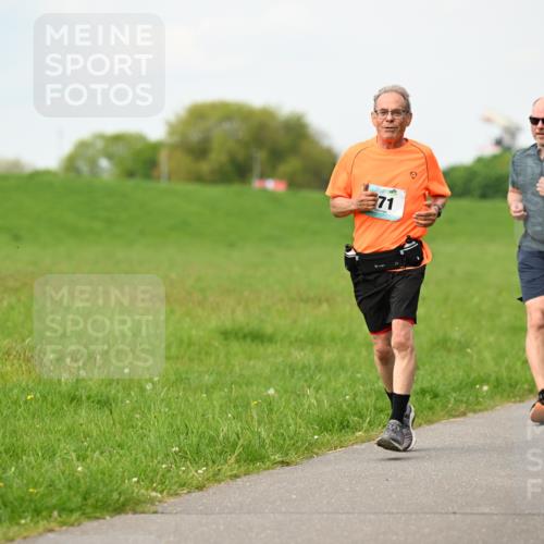 10.05.2026 - 8. Wedeler Halbmarathon Dr. Thomas Lammeyer http://msf.ph/oto/9697369 10.05.2026 11:28:52 Laufen  meine-sportfotos.de