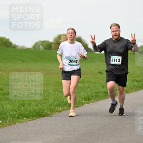 10.05.2026 - 8. Wedeler Halbmarathon Dr. Thomas Lammeyer http://msf.ph/oto/9697542 10.05.2026 11:29:36 Laufen 2113, 2097 meine-sportfotos.de